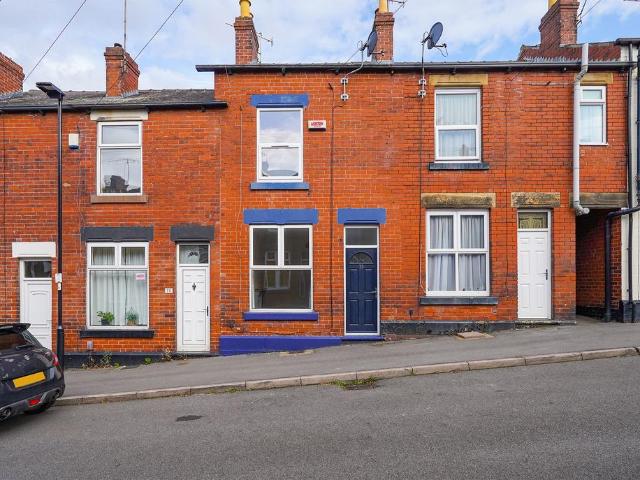 Cartmell Road, Sheffield S8 2 bed terraced house to rent £900 pcm £208 pw