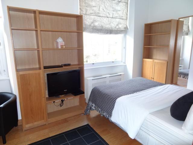 Cartwright Gardens, Bloomsbury, London WC1H, Studio to rent, £2,470 pcm | PrimeLocation
