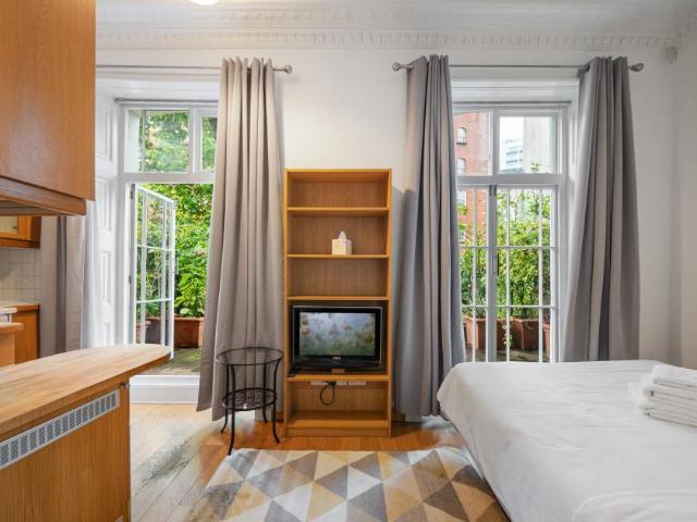 Cartwright Gardens, Bloomsbury, London WC1H, Studio to rent, £2,513 pcm | PrimeLocation