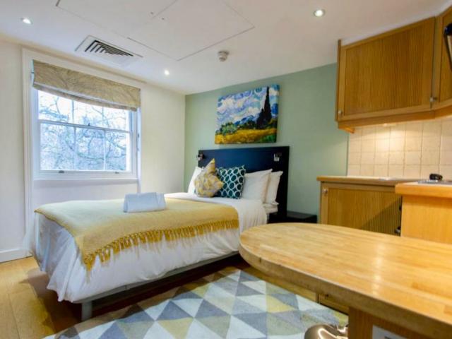 Cartwright Gardens, London WC1H, 1 bed flat to rent, £2,166 pcm | PrimeLocation