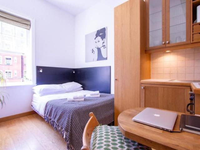 Cartwright Gardens, London WC1H, Studio to rent, £2,166 pcm | PrimeLocation
