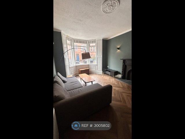 Cartvale Road, Glasgow G42, 2 bed flat to rent, £1,300 pcm | PrimeLocation
