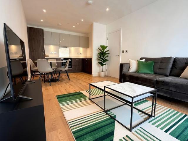 Carver House, Alpini Road NW9, 1 bed flat to rent, £1,700 pcm | PrimeLocation