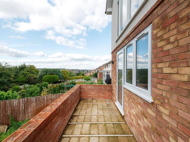Carver Hill Road, High Wycombe HP11, 1 bed flat to rent, £1,100 pcm | PrimeLocation