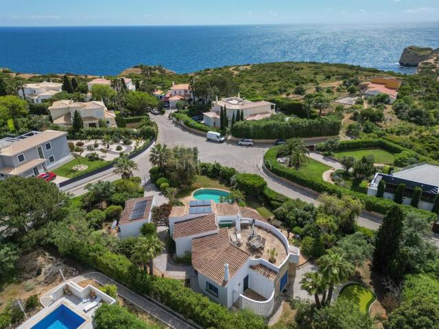 Carvoeiro Moradia de 3 quartos, piscina, garagem e vista m. 204m² Lagoa e Carvoeiro