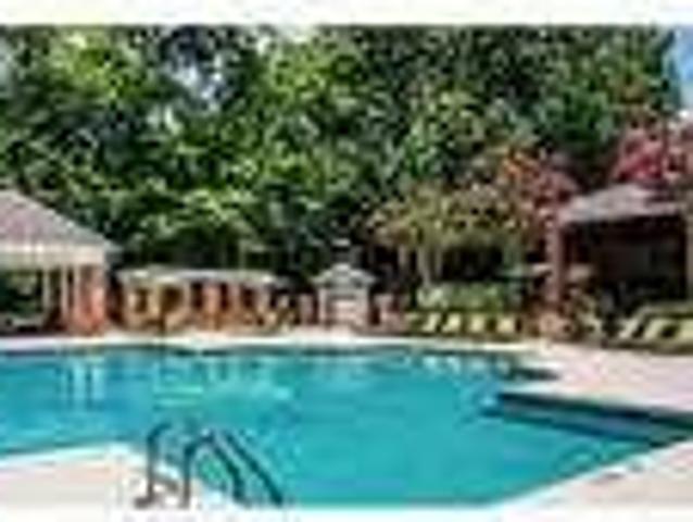 Cary superb Apartment nearby fine dining