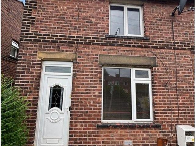 Car Bank St, Manchester M46, 2 bed semi detached house to rent, £800 pcm | PrimeLocation