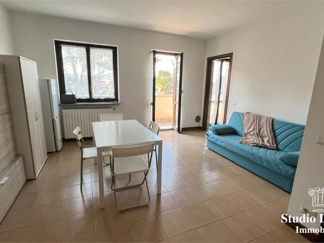 Carate Brianza bilocale 70mq