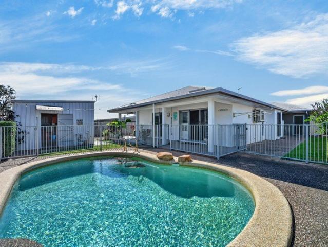 Boat /Caravan, Carport with side Access, Shed, Inground Pool, Solar & No Rear Neighbours !