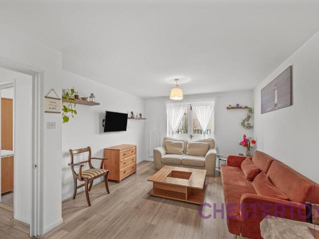Caravel Close, Millwall E14, 2 bed flat to rent, £3,300 pcm | PrimeLocation