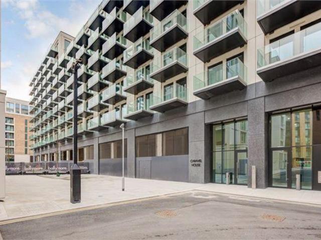 Caravel House, 22 Royal Crescent. 2 bed apartment to rent £2,810 pcm £648 pw