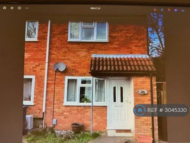 Caravere Close, Cambridge, CB4 2 bed semi detached house to rent £1,545 pcm £357 pw