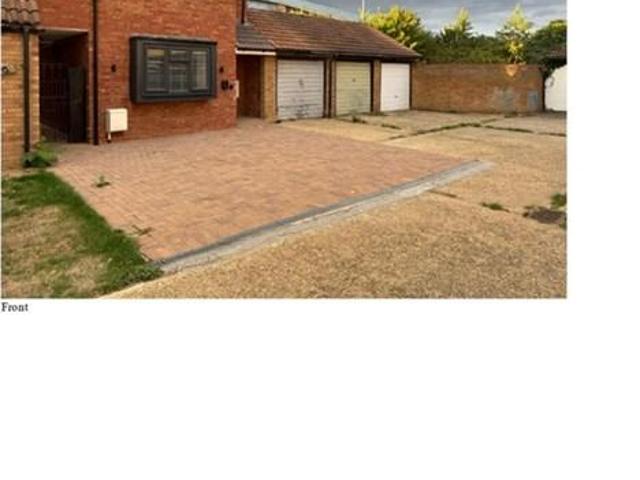 Caravere Close, Cambridge, CB4 2 bed semi detached house to rent £1,900 pcm £438 pw