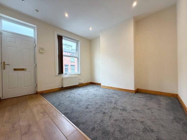 Carberry Place LS6, 4 bed terraced house to rent, £1,550 pcm | PrimeLocation