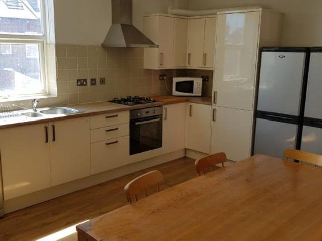 Carberry Road, Hyde Park LS6, 6 bed terraced house to rent, £2,660 pcm | PrimeLocation