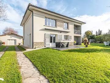 Carbon Blanc 33560 Achat / Vente maison 6 pièces t6 au dernier étage parking