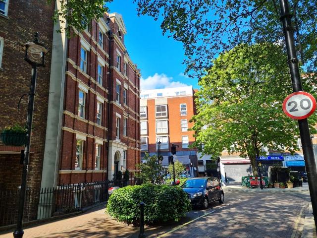 Carburton Street, Fitzrovia, London W1W, 2 bed flat to rent, £2,800 pcm | PrimeLocation