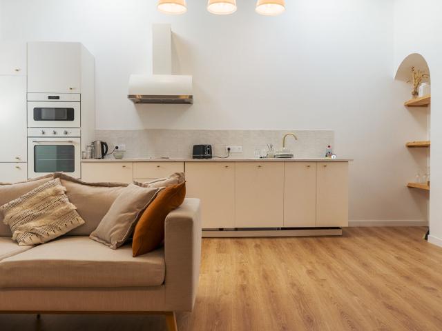 CARCASSONNE – BASTIDE ST LOUIS A louer Superbe appartement meublé T4 110m² 93m²