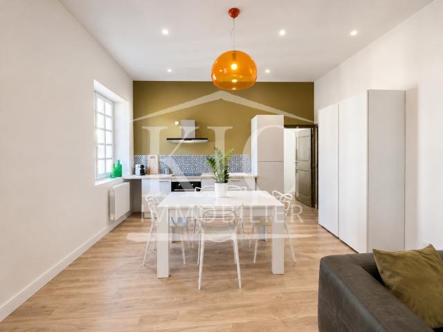 CARCASSONNE CENTRE VILLE Appartement 93 m2 loué meublé 2 chambres