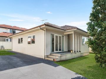 South Windsor, Colo Heights - Air conditioning