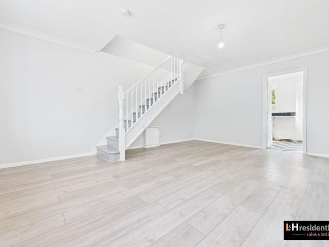 Cardinal Avenue, Borehamwood WD6, 3 bed detached house to rent, £2,300 pcm | PrimeLocation