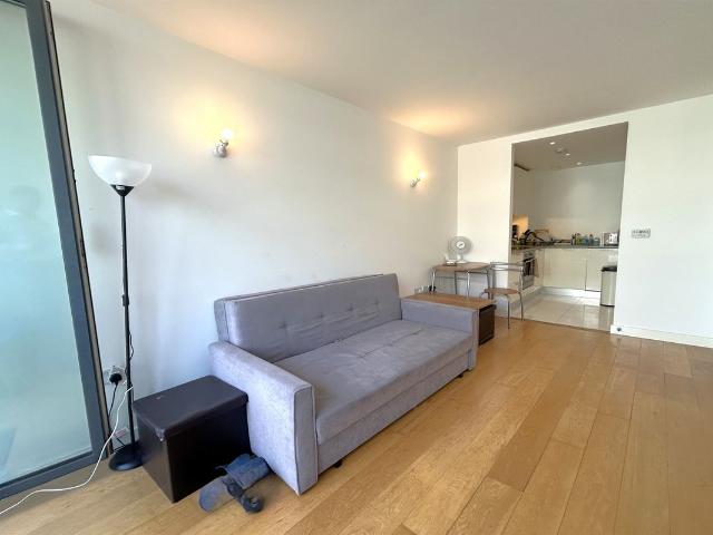 Cardinal Building, Station Approach UB3, 1 bed flat to rent, £1,550 pcm | PrimeLocation