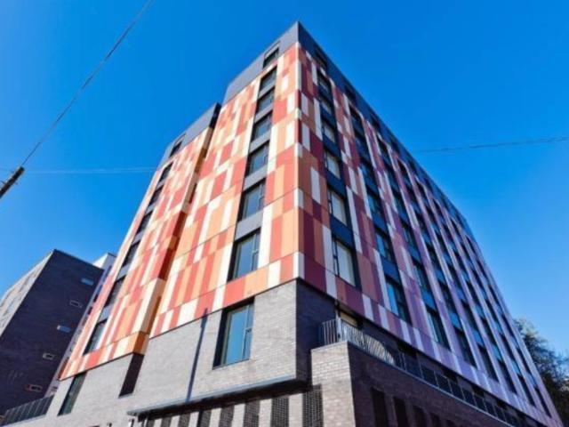 Studio flat for rent in Cardinal Court, Oldham, Greater Manchester, OL1