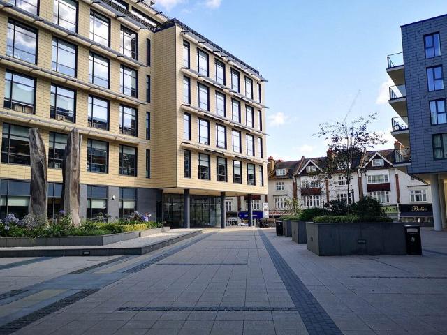 Cardinal Place, Woking, Surrey GU22, 2 bed flat to rent, £1,800 pcm | PrimeLocation