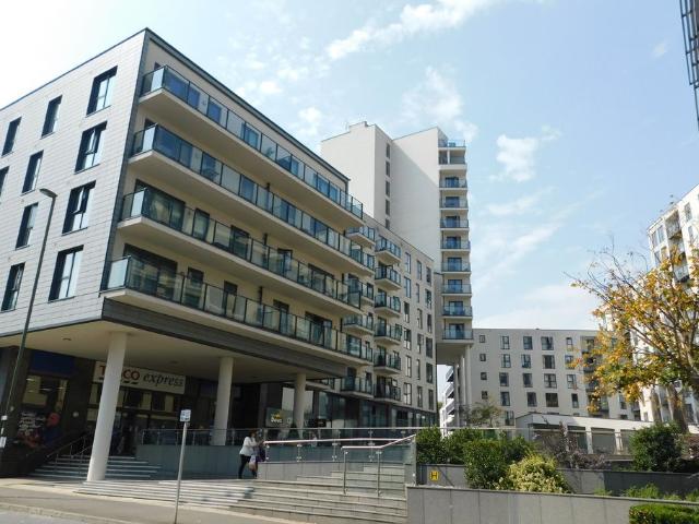 Cardinal Place, Guildford Road, Woking GU22, Studio to rent, £1,075 pcm | PrimeLocation