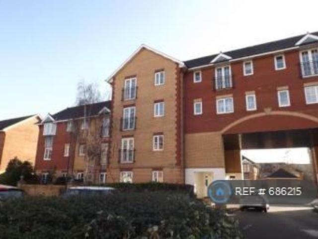 Cardiff Bay, Cardiff, CF11 2 bed flat to rent £1,250 pcm £288 pw