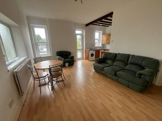 Cardiff, CF23 5HU 1 bed flat to rent £975 pcm £225 pw