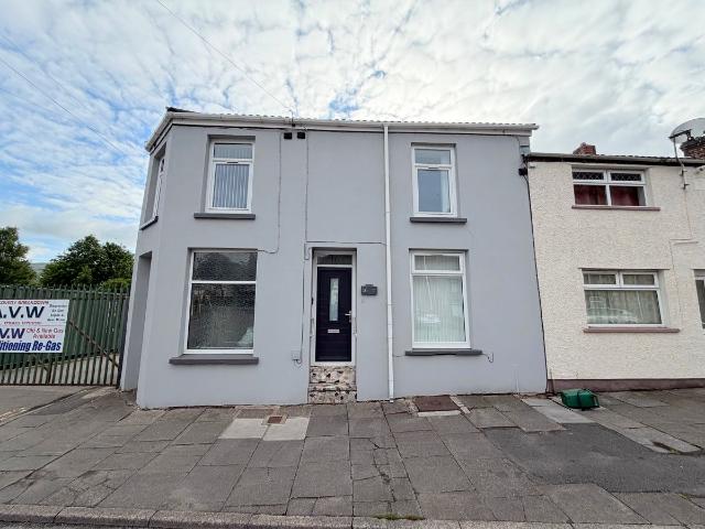 Cardiff Road, Aberdare CF44, 3 bed end terrace house to rent, £850 pcm | PrimeLocation