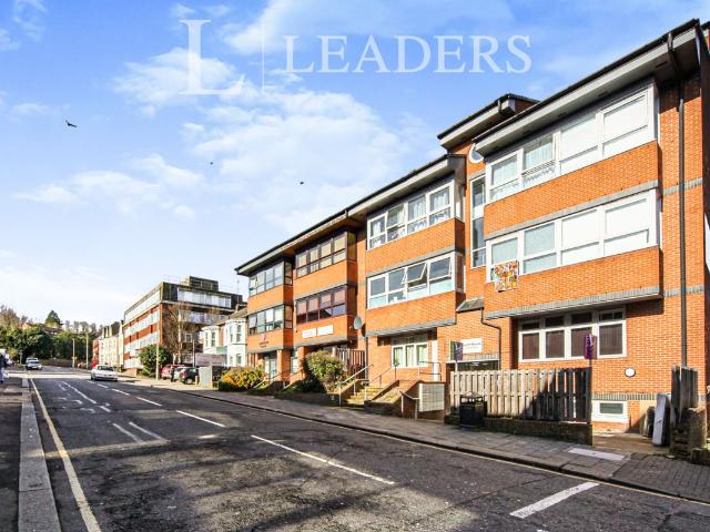 Cardiff Road, Luton, Bedfordshire LU1, 2 bed flat to rent, £1,150 pcm | PrimeLocation
