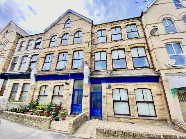 Cardiff Road, Pwllheli LL53, 2 bed flat to rent, £550 pcm | PrimeLocation