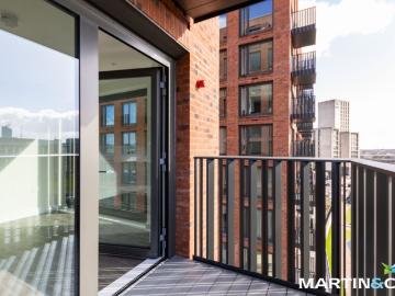Birmingham, West Midlands, Midlands - Balcony