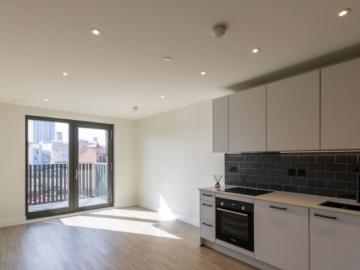 Birmingham, West Midlands, Midlands - Balcony