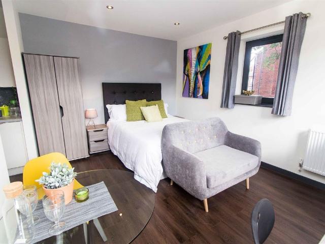 Cardigan Lane, Leeds LS4, 1 bed flat to rent, £1,000 pcm | PrimeLocation