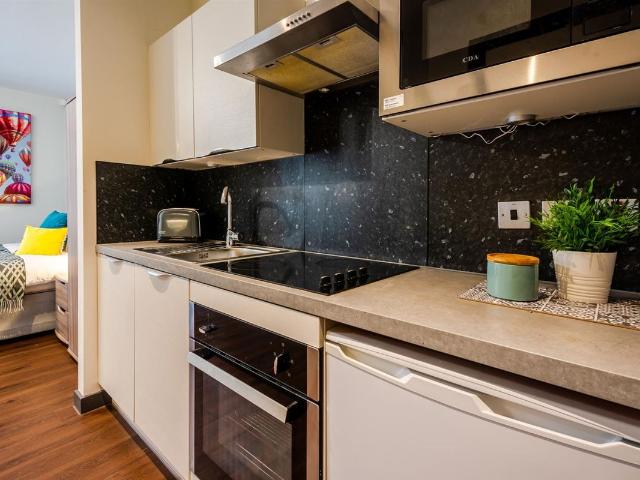 Cardigan Lane, Leeds LS4, 1 bed flat to rent, £1,025 pcm | PrimeLocation