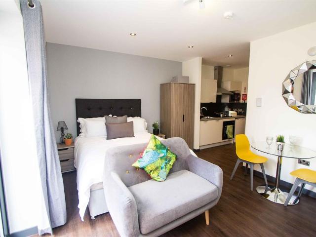 Cardigan Lane, Leeds LS4, 1 bed flat to rent, £1,050 pcm | PrimeLocation