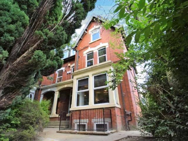 Cardigan Road, Hyde Park, Leeds, LS6 1EB 2 bed apartment to rent £1,450 pcm £335 pw