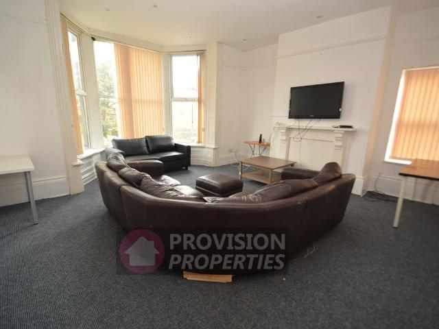 Cardigan Road, Hyde Park, Leeds LS6, 8 bed terraced house to rent, £3,813 pcm | PrimeLocation
