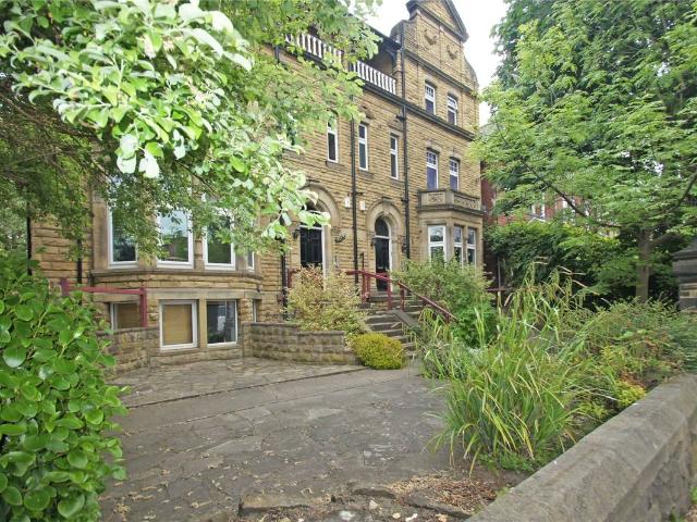 Cardigan Road, Headingley, Leeds LS6, 2 bed flat to rent, £1,195 pcm | PrimeLocation