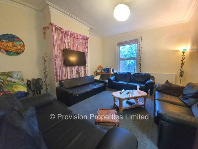 Cardigan Road, Headingley, Leeds LS6, 6 bed terraced house to rent, £2,678 pcm | PrimeLocation
