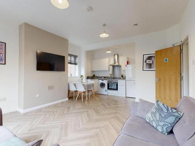 Cardigan Road, Leeds LS6 4 bed house to rent £522 pcm £120 pw