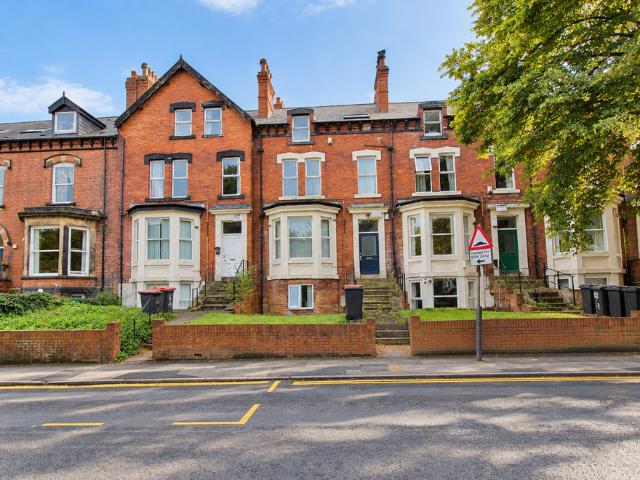 Cardigan Road, Leeds LS6 5 bed end of terrace house to rent £494 pcm £114 pw