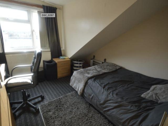 Cardigan Road, Leeds LS6 7 bed detached house to rent £585 pcm £135 pw