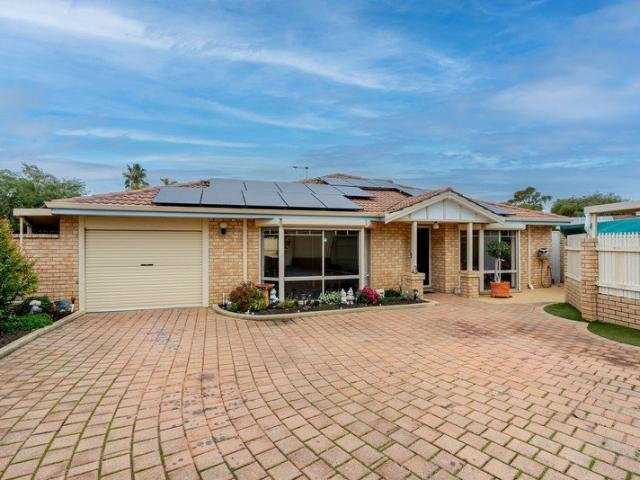 CAREFREE CONVENIENCE WITH AN INVITING BELOW GROUND POOL AND SPACIOUS ALFRESCO TO ENJOY