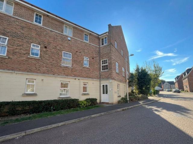 Carew Close, Chafford Hundred 2 bed flat to rent £1,450 pcm £335 pw