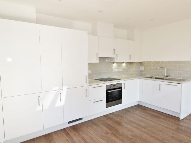 Carey Lane, Berewood PO7, 1 bed flat to rent, £1,205 pcm | PrimeLocation