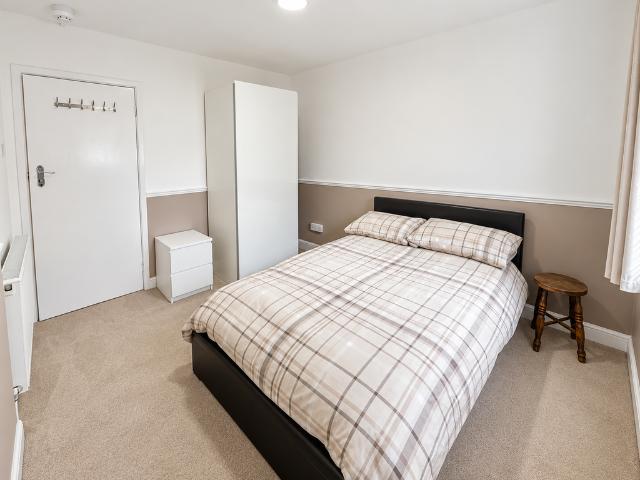 Cargate Hill, ALDERSHOT GU11 1 bed detached house to rent £700 pcm £162 pw